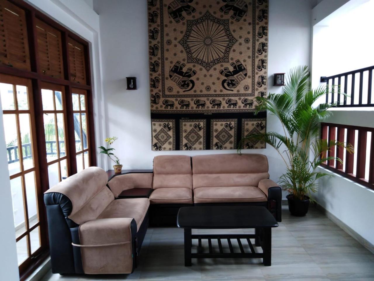 Lija Residence Негомбо Экстерьер фото