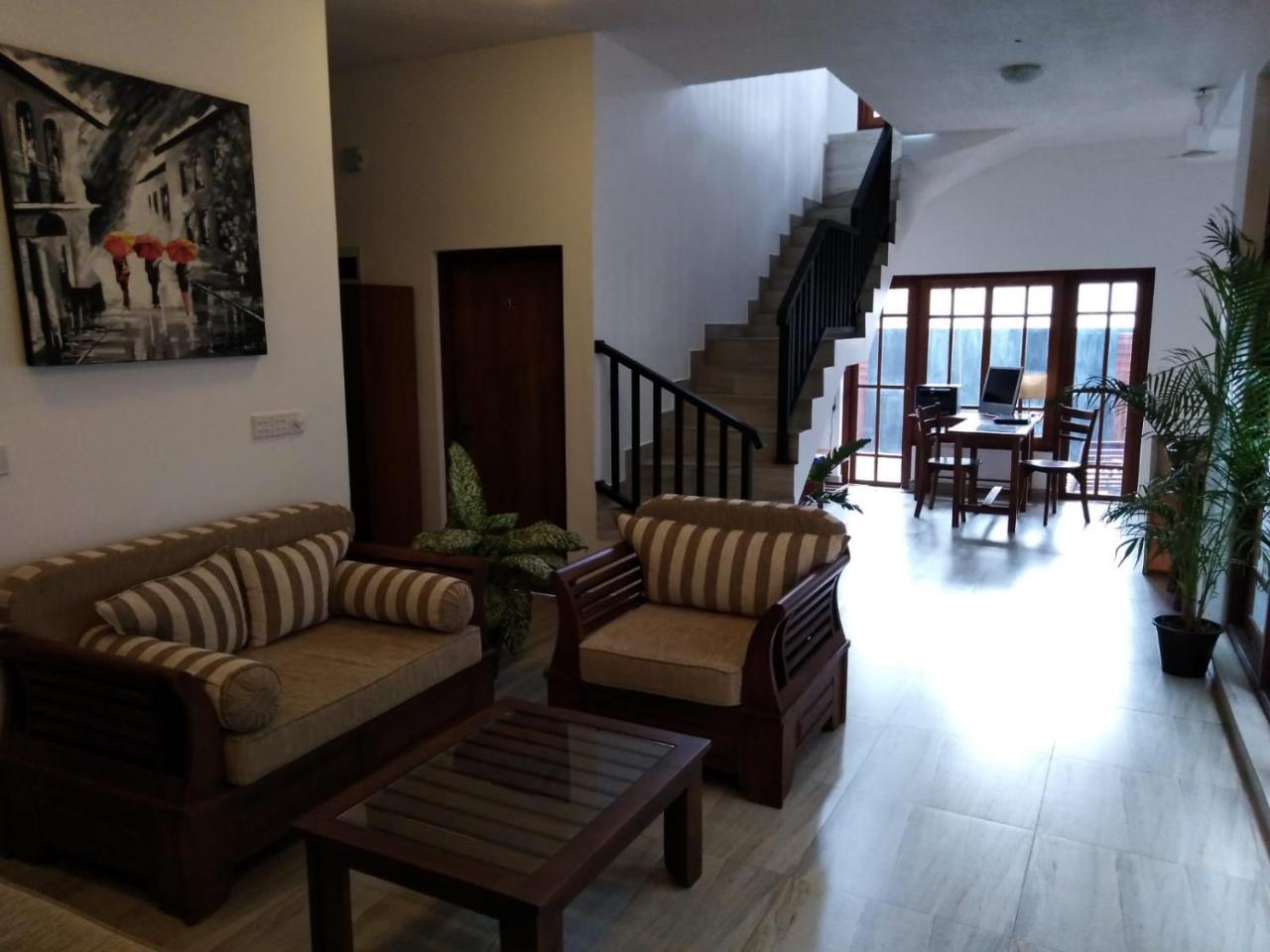 Lija Residence Негомбо Экстерьер фото