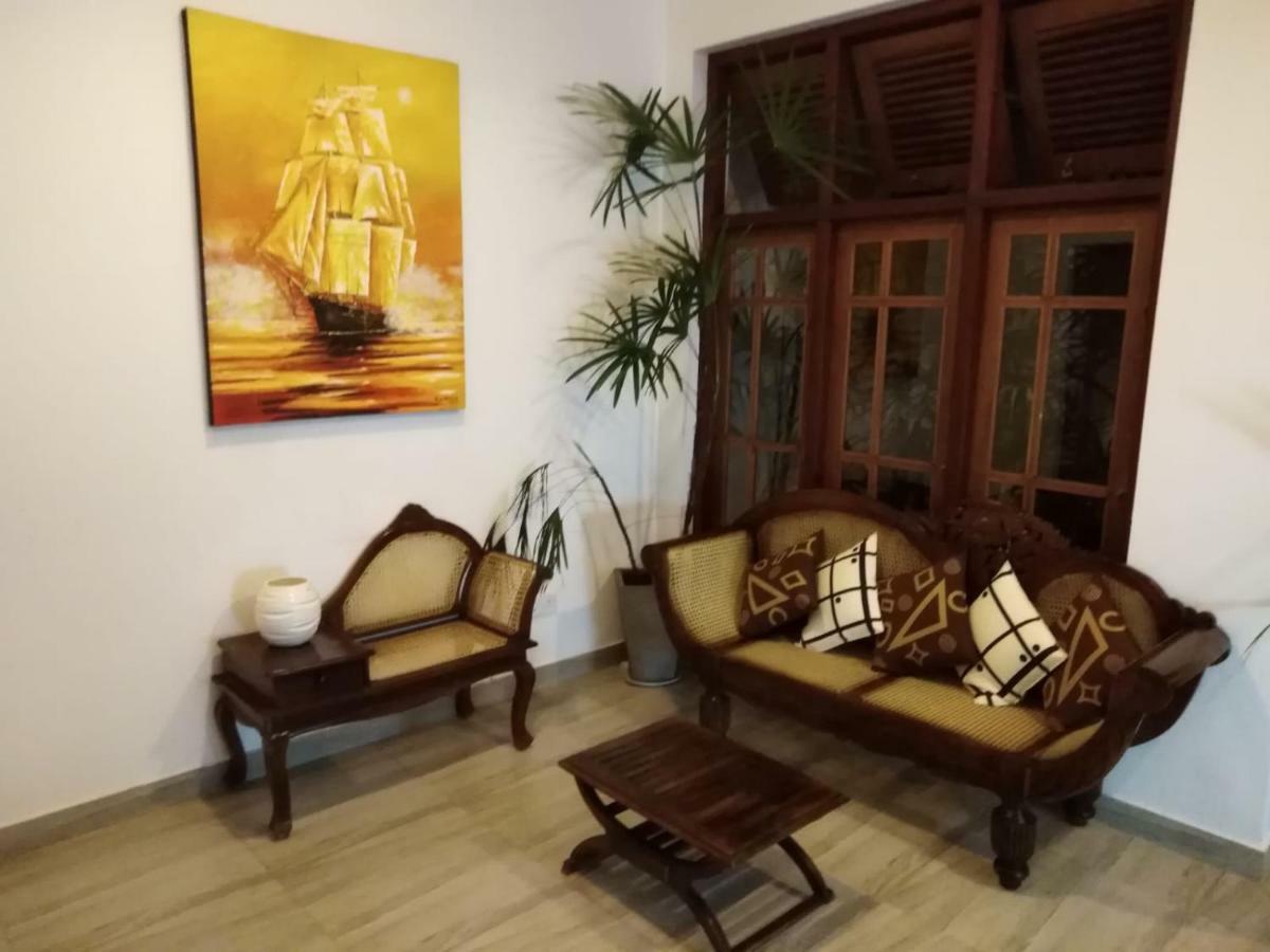 Lija Residence Негомбо Экстерьер фото