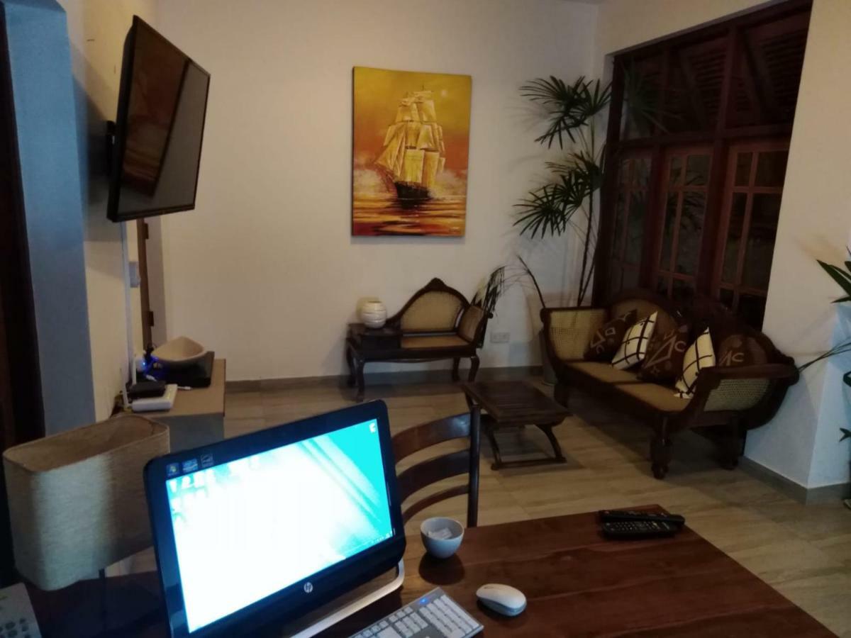 Lija Residence Негомбо Экстерьер фото