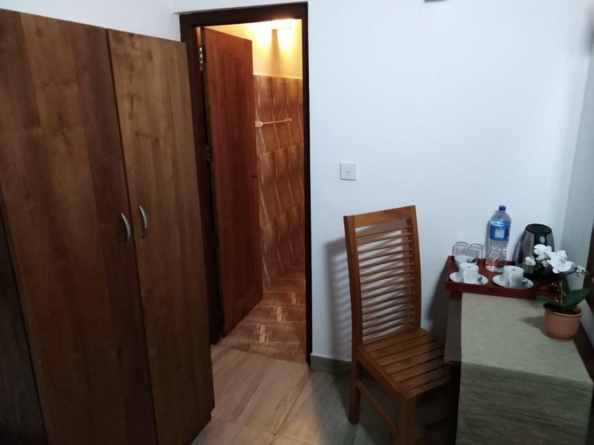 Lija Residence Негомбо Экстерьер фото