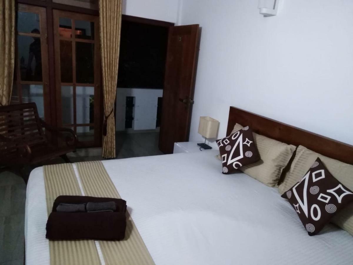 Lija Residence Негомбо Экстерьер фото